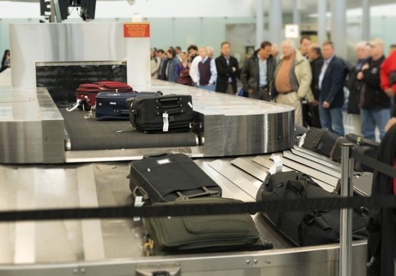 Send skis to Chamonix luggage on carousel